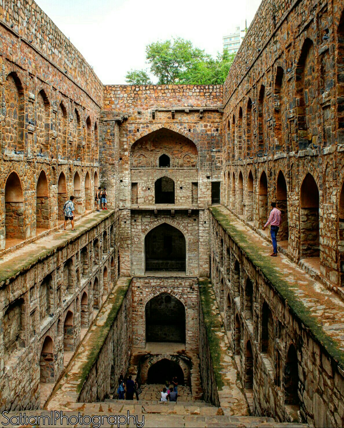 Agrasen ki Baoli. On the Edge. Sattam Photography. 