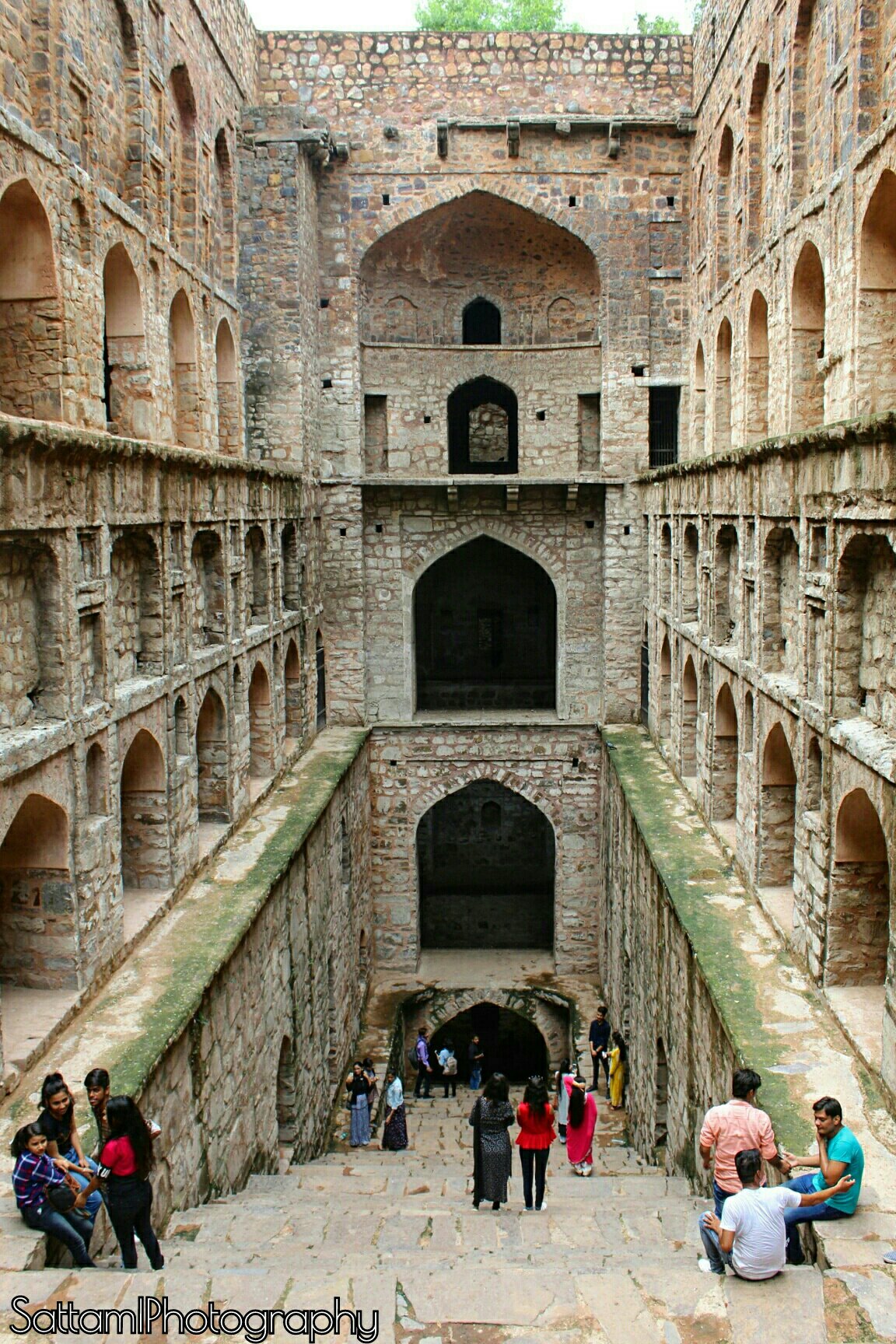 Agrasen ki Baoli. Bustling lonely Baoli. Sattam Photography. 