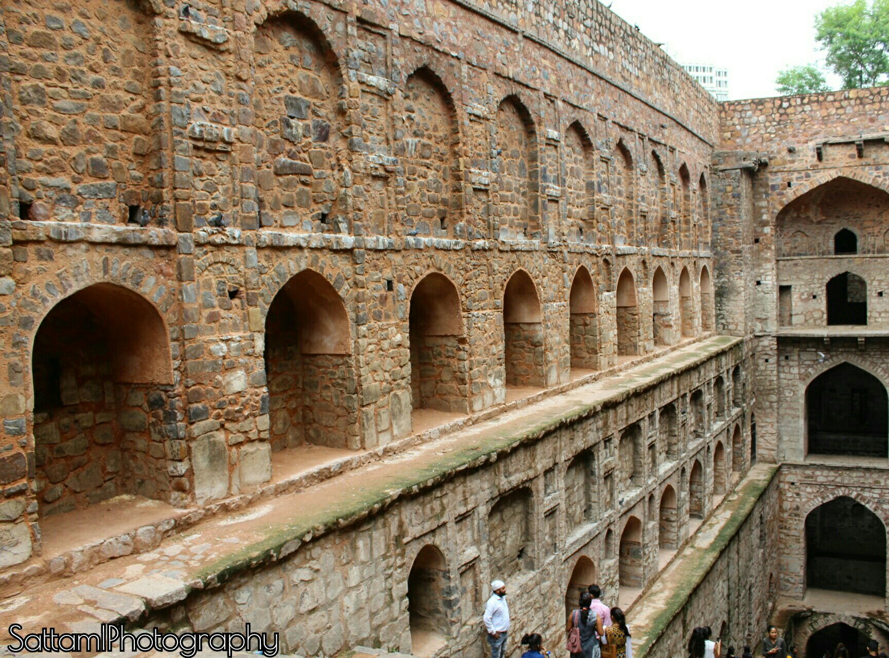 Agrasen ki Baoli. Beautiful Red Arches. Sattam Photography. 